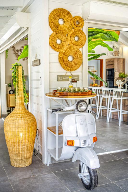 7.A louer villa avec piscine et Terre de haut Les Saintes- Villa Boheme